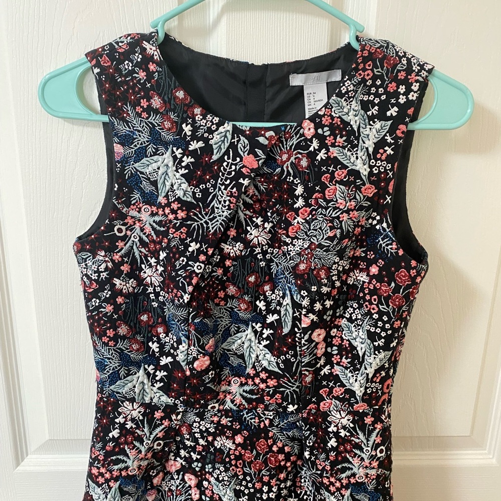 H&M Mini Dress size XS